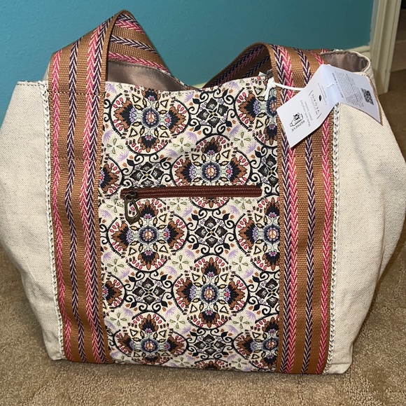 Sakroots Handbags - NWT SakRoots Catalina Bag